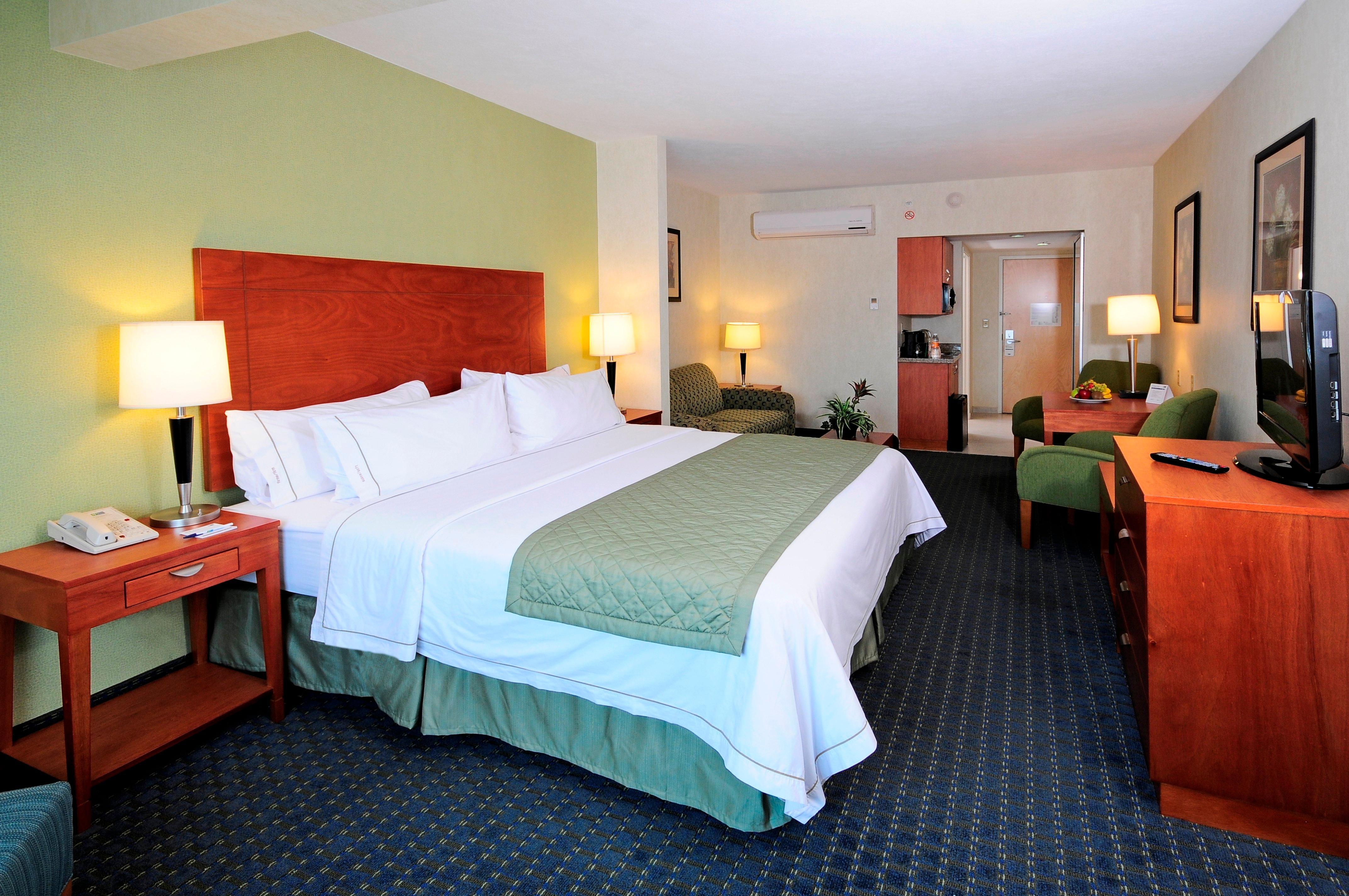 Holiday Inn Express & Suites Toluca Zona Aeropuerto By Ihg Exterior photo